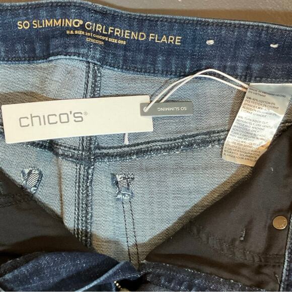 NWT Chico’s So Slimming Girlfriend Flare Jeans Size 25 - Picture 2 of 8